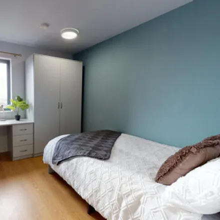 Buy this studio apartment on Back Chatham Place in Liverpool, L7 3PE