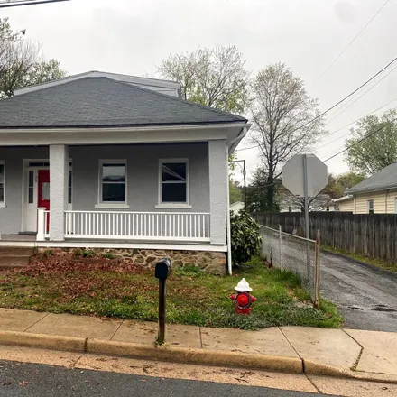 Image 1 - 25 Wilson Avenue Northwest, Leesburg, VA 20176, USA - House for sale