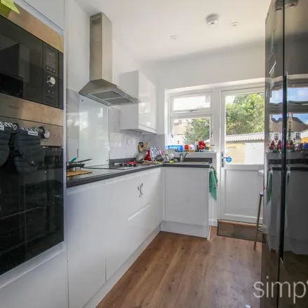 Rent this 1 bed room on Carnarvon Drive in London, UB3 1PT