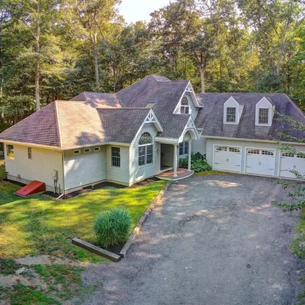 Buy this 4 bed house on 27 Wolf Neck Road in Stonington, CT 06378