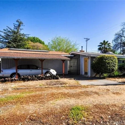 Image 1 - 561 White Avenue, Chico, CA 95926, USA - House for sale