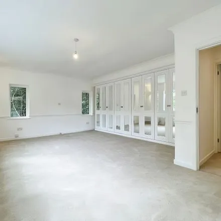 Rent this 5 bed apartment on Dukes Wood Drive in Gerrards Cross, SL9 7LJ