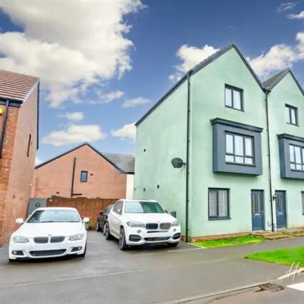 Buy this 3 bed townhouse on Mortimer Avenue in Cardiff, CF3 6YG