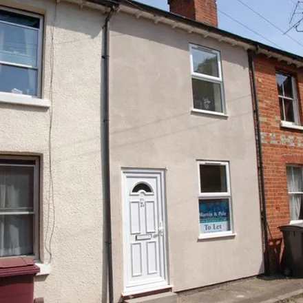 Rent this 2 bed townhouse on 17 Upper Crown Street in Katesgrove, Reading