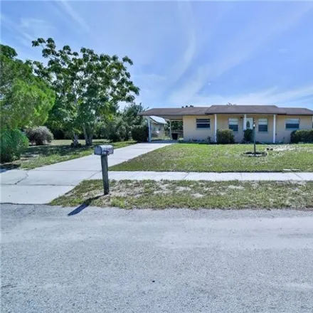 Buy this 3 bed house on 486 King Street in Polk County, FL 33853