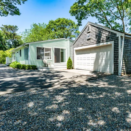 Image 2 - 460 Lincoln Road Extension, Barnstable, Barnstable County, MA 02601, USA - House for sale