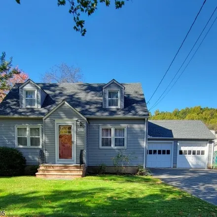 Buy this 4 bed house on 2069 Mountain Avenue in Scotch Plains, NJ 07076