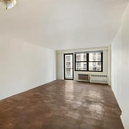 Image 7 - 345 EAST 81ST STREET 7N in New York - Apartment for sale