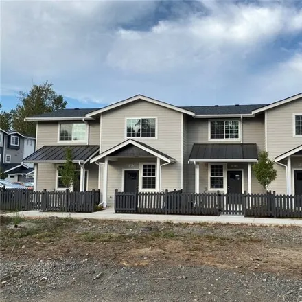 Buy this 2 bed house on Sunup Loop in Bellingham, WA 98226