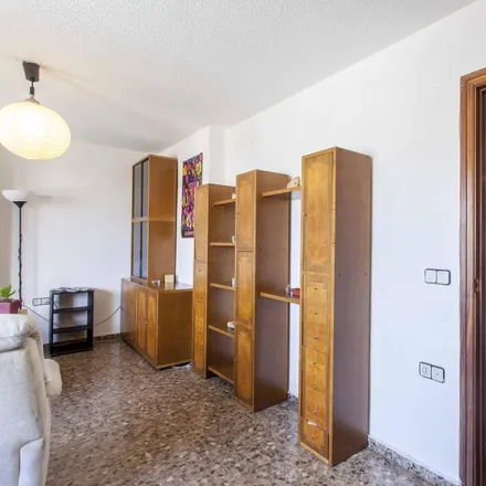 Image 5 - Dialprix, Carrer de Sant Pere Pasqual, 46008 Valencia, Spain - Apartment for rent