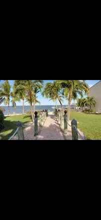 Rent this 2 bed townhouse on 87200 overseas highway