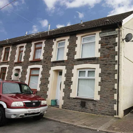 Rent this 3 bed townhouse on Lower Terrace in Tylorstown, CF43 3ES