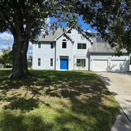 Buy this 5 bed house on 1288 Pine Needle Road in Venice, FL 34285