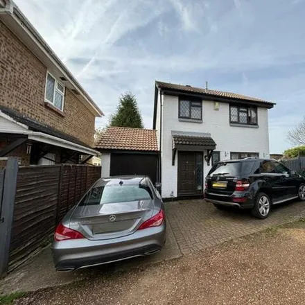 Buy this 3 bed house on Parkside in West Northamptonshire, NN3 5EW