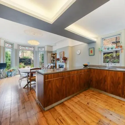 Image 5 - Beckwith Road, London, SE24 9LG, United Kingdom - Townhouse for sale