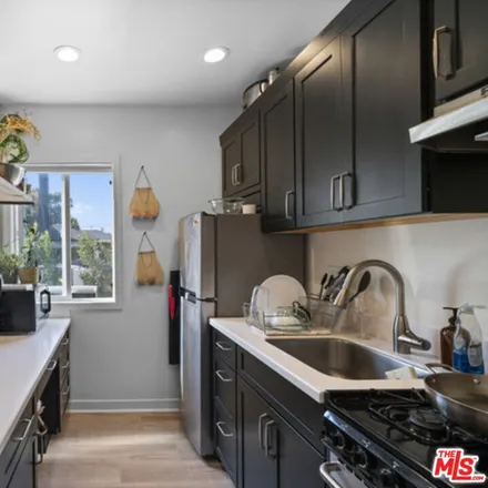 Image 5 - 656 Indiana Avenue, Los Angeles, CA 90291, USA - Townhouse for sale