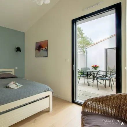 Rent this 4 bed house on 17580 Le Bois-Plage-en-Ré