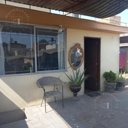 Buy this studio house on Calle Los Cabildos in Santiago de Surco, Lima Metropolitan Area 15039