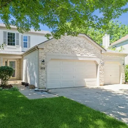 Buy this 3 bed house on 498 Glacier Drive in Streamwood, IL 60107