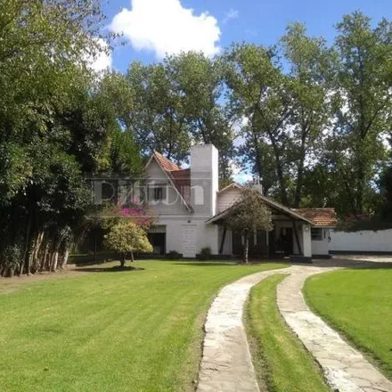 Buy this 3 bed house on Florencio Parravicini in B1852 GAU Burzaco, Argentina