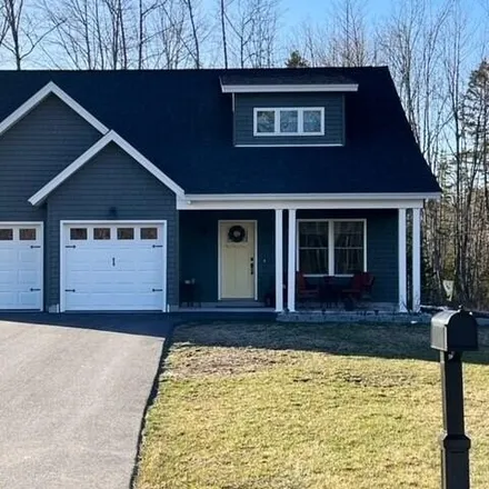 Buy this 3 bed house on 28 Beacon Drive in Brunswick, ME 04011