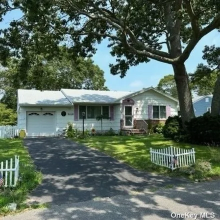 Rent this 2 bed house on 29 Maryland Boulevard in Southampton, Hampton Bays