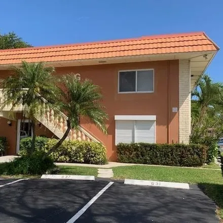 Buy this 2 bed condo on 122 Northeast 19th Court in Wilton Manors, FL 33305