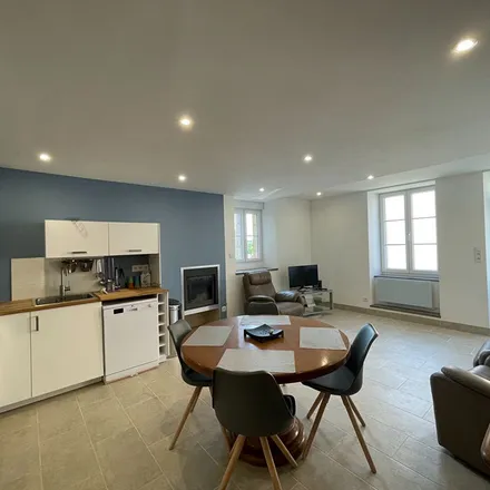 Image 3 - 23 Rue Thiers, 51000 Châlons-en-Champagne, France - Apartment for rent
