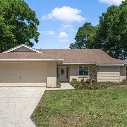 Buy this 3 bed house on 300 Vail Drive in Polk County, FL 33884