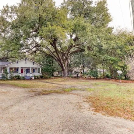 Image 2 - 744 East Railroad Street, Gulfport, MS 39501, USA - House for sale