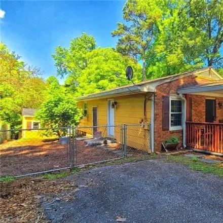 Buy this 3 bed house on 187 Willowwood Drive in High Point, NC 27260