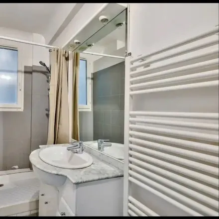 Image 5 - 28 Rue Vicq d'Azir, 75010 Paris, France - Apartment for rent