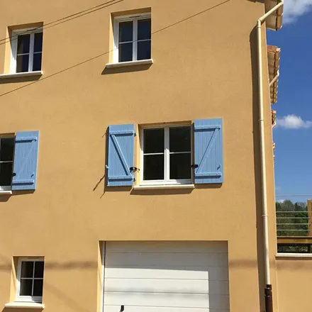 Rent this 6 bed apartment on 2 Rue des Sources in 86370 Marigny-Chemereau, France