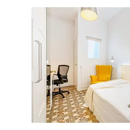 Rent this 5 bed room on Carrer de la Diputació in 356, 08001 Barcelona