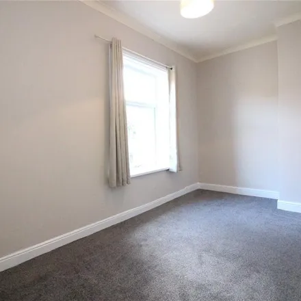 Image 4 - 10 Harley Place, Rastrick, HD6 3AE, United Kingdom - Townhouse for rent