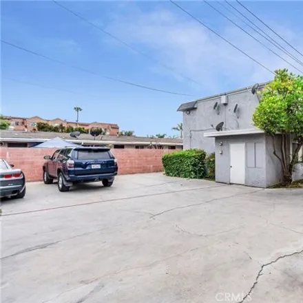 Image 3 - 1654 Stanley Avenue, Long Beach, CA 90804, USA - House for sale