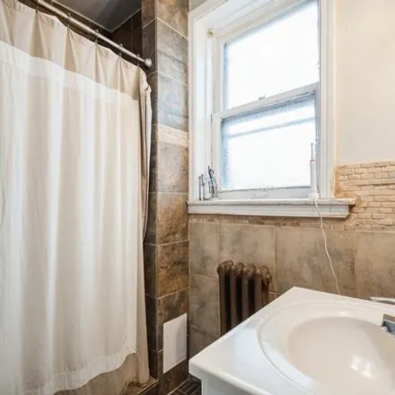 Image 9 - 2700 North Laramie Avenue, Chicago, IL 60639, USA - Condo for sale