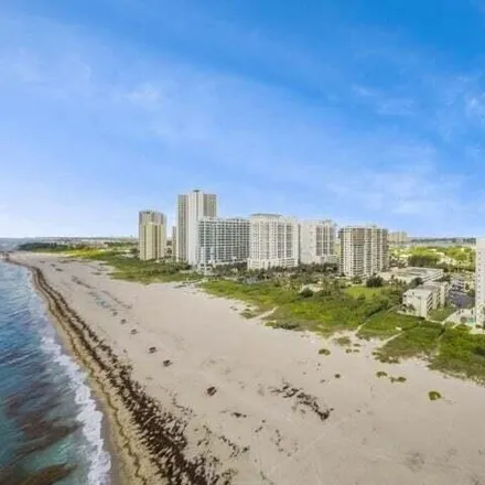 Image 3 - North Ocean Drive, Palm Beach Isles, Riviera Beach, FL 33404, USA - Condo for rent