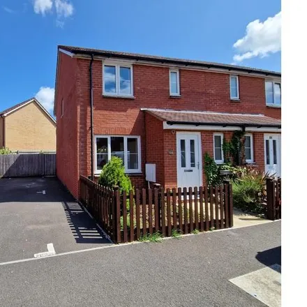 Rent this 3 bed duplex on Merino Way in North Petherton, TA6 6WH