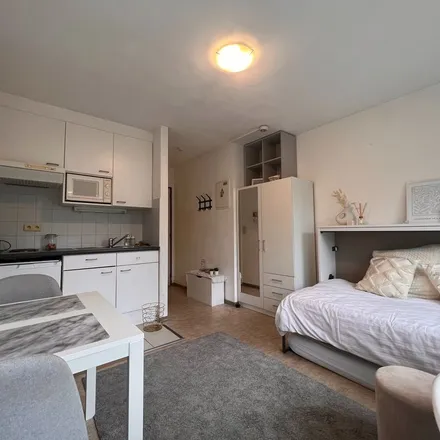 Rent this 1 bed apartment on Parkstraat 223 in 3000 Leuven, Belgium