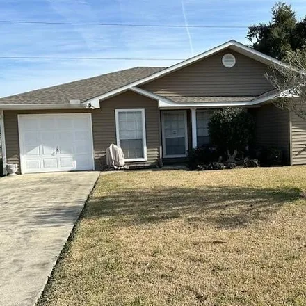 Rent this 3 bed house on 305 Richland Drive in Naquin, Lafourche Parish