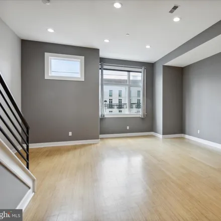 Image 8 - 1533 Fairmount Avenue, Philadelphia, PA 19130, USA - Condo for sale