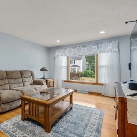 Image 3 - 27 Country Way Unit 27, Bellingham, Massachusetts, 02019 - Condo for sale