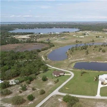 Image 3 - 2011 Forest Lakes Road, Sebring, FL 33875, USA - House for sale