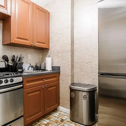Rent this 5 bed apartment on The Actors Studio in 432 West 44th Street, New York
