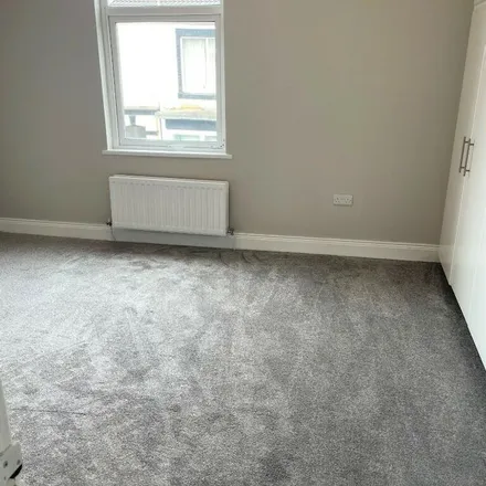 Image 2 - Mansfield Avenue, Thornaby-on-Tees, TS17 7EG, United Kingdom - Townhouse for rent