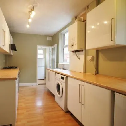 Rent this 4 bed townhouse on Barclay Street in Leicester, LE3 0LA