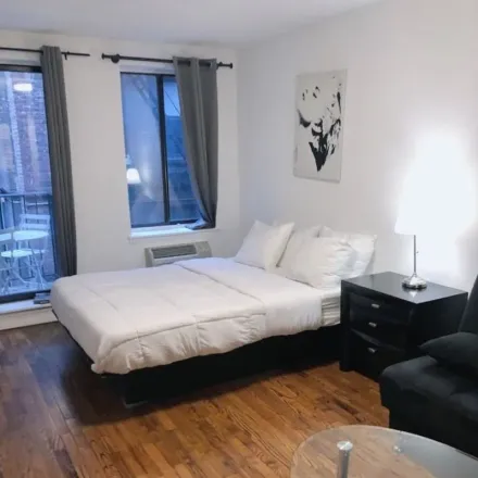 Rent this 1 bed apartment on 1606 3rd Avenue in New York, NY 10128