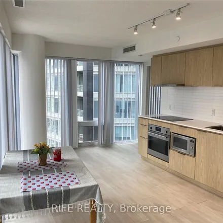 Image 6 - Fleur Condominiums, 60 Shuter Street, Old Toronto, ON M5B 1B2, Canada - Apartment for rent