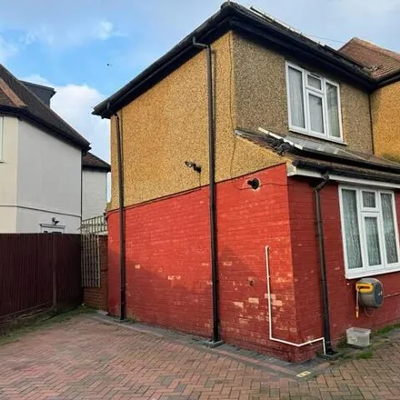 Rent this 1 bed room on 1 Sycamore Avenue in London, W5 4LD